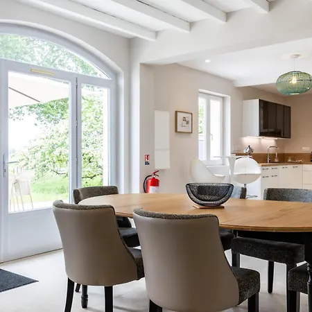 La Maison Blanche Vakantiehuis Saint-Sulpice-de-Faleyrens